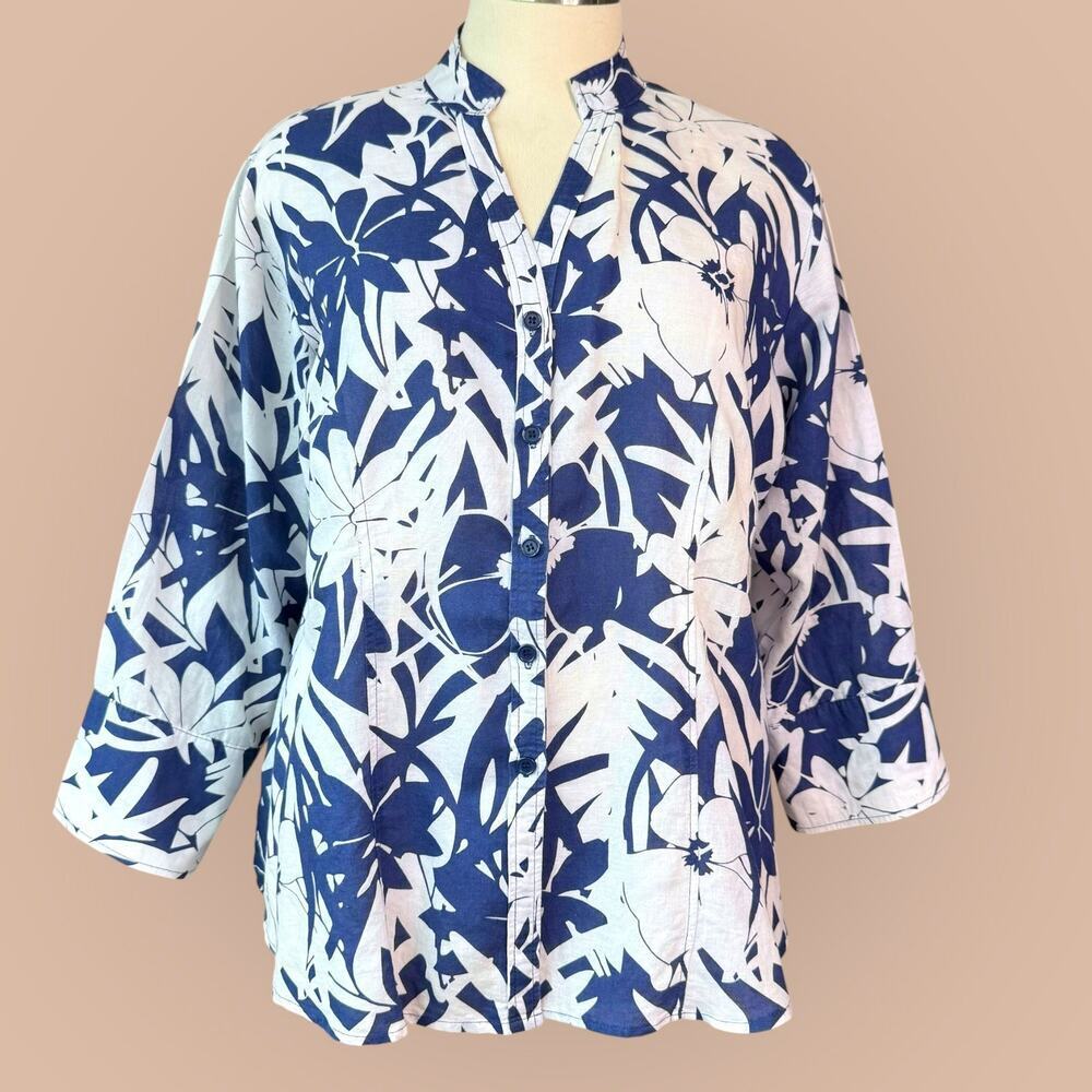 Harve Benard Woman Plus 2X Linen Blend Floral Button Up Top Blouse Blue White